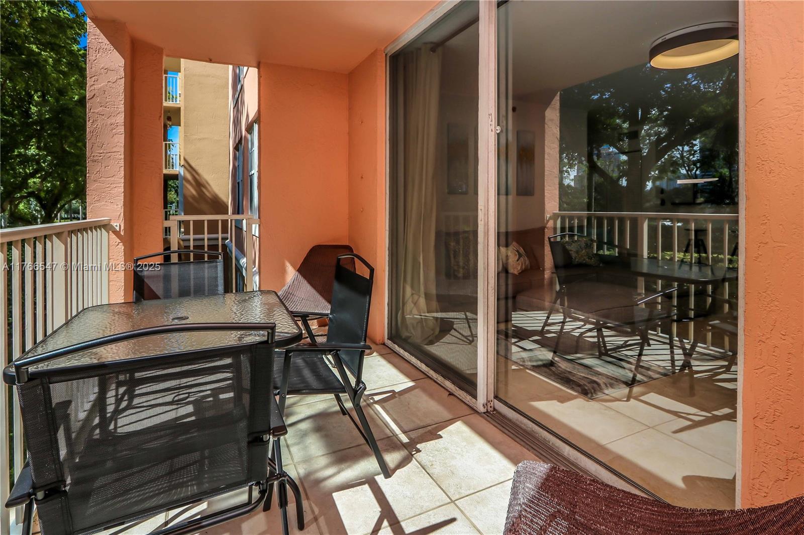 19555 E Country Club Dr #8202, Aventura FL 33180