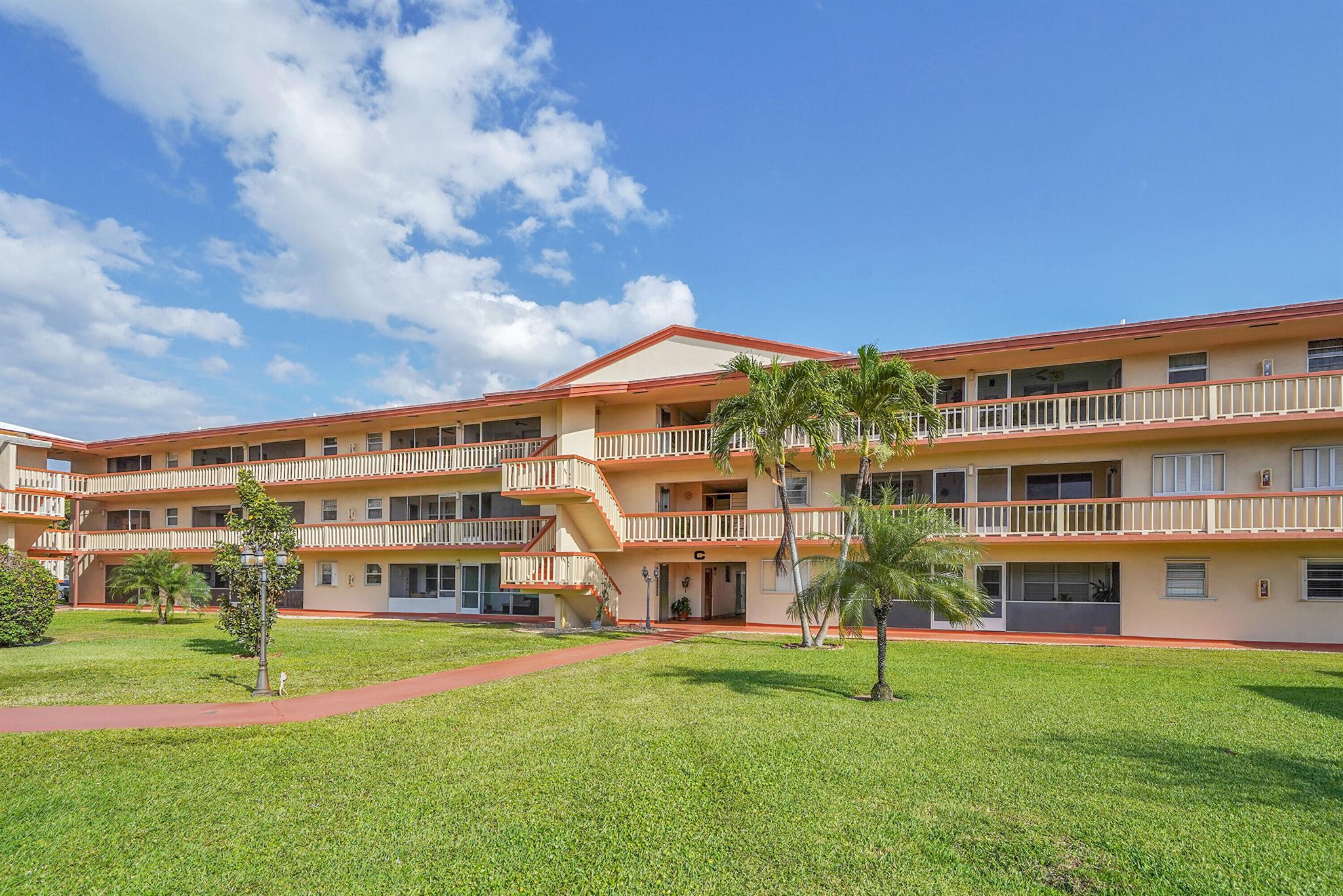 Homes for sale in Hollywood, FL | 5300 Washington Street #C316, Hollywood, FL 33021 | MLS# R11073169