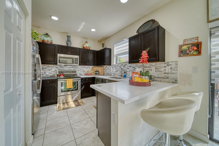 121 SE 34th Ter 121