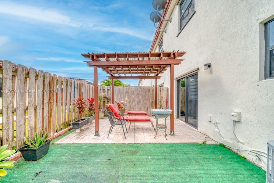 121 SE 34th Ter 121