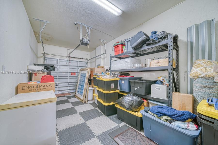 121 SE 34th Ter 121