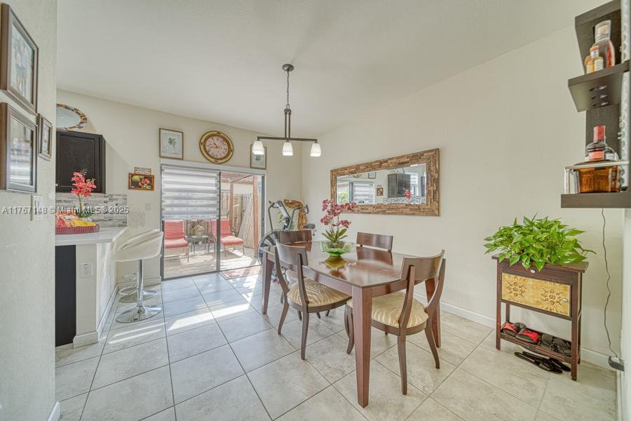 121 SE 34th Ter 121