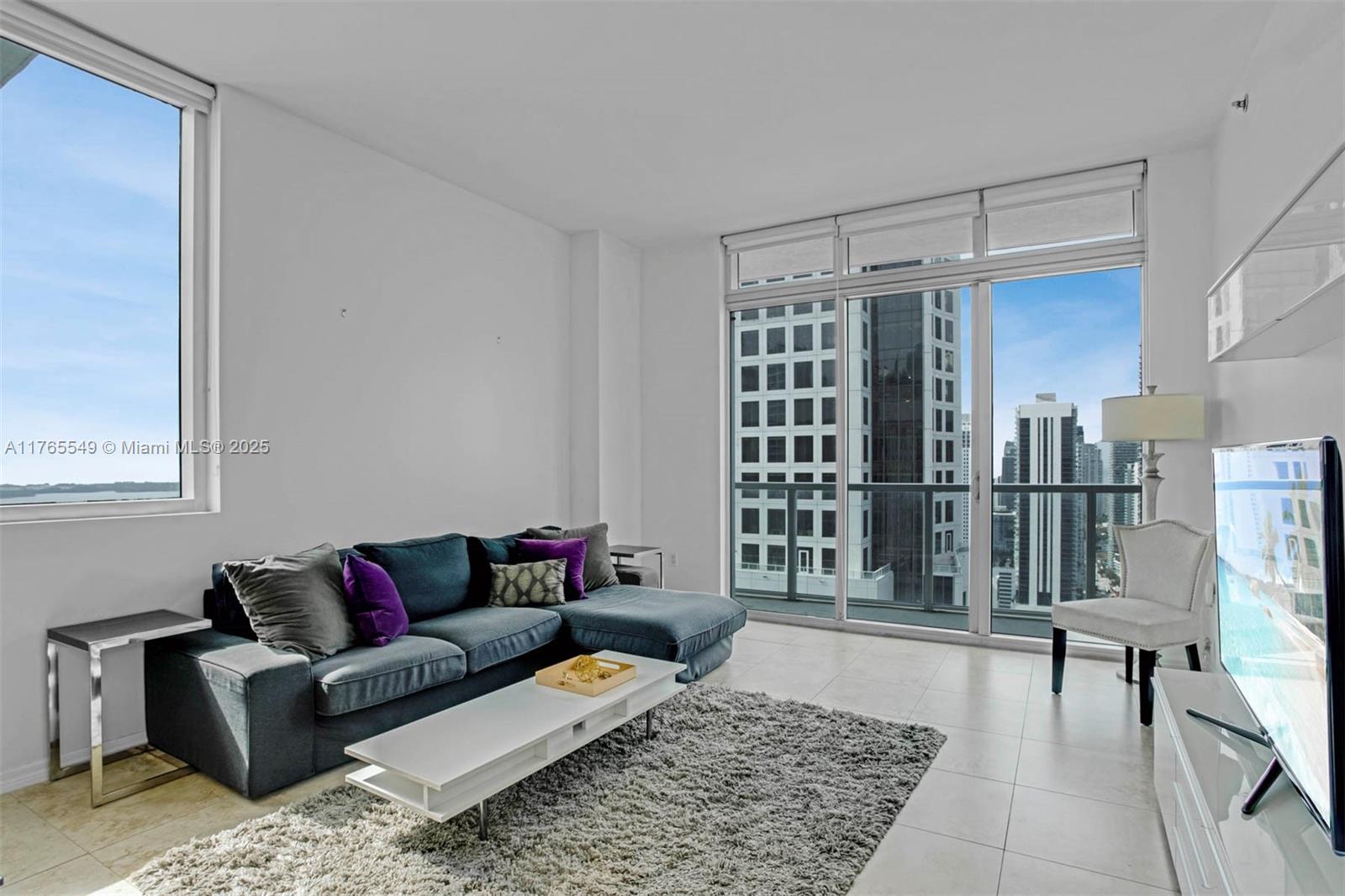 Apartamento à Venda em Miami, FL