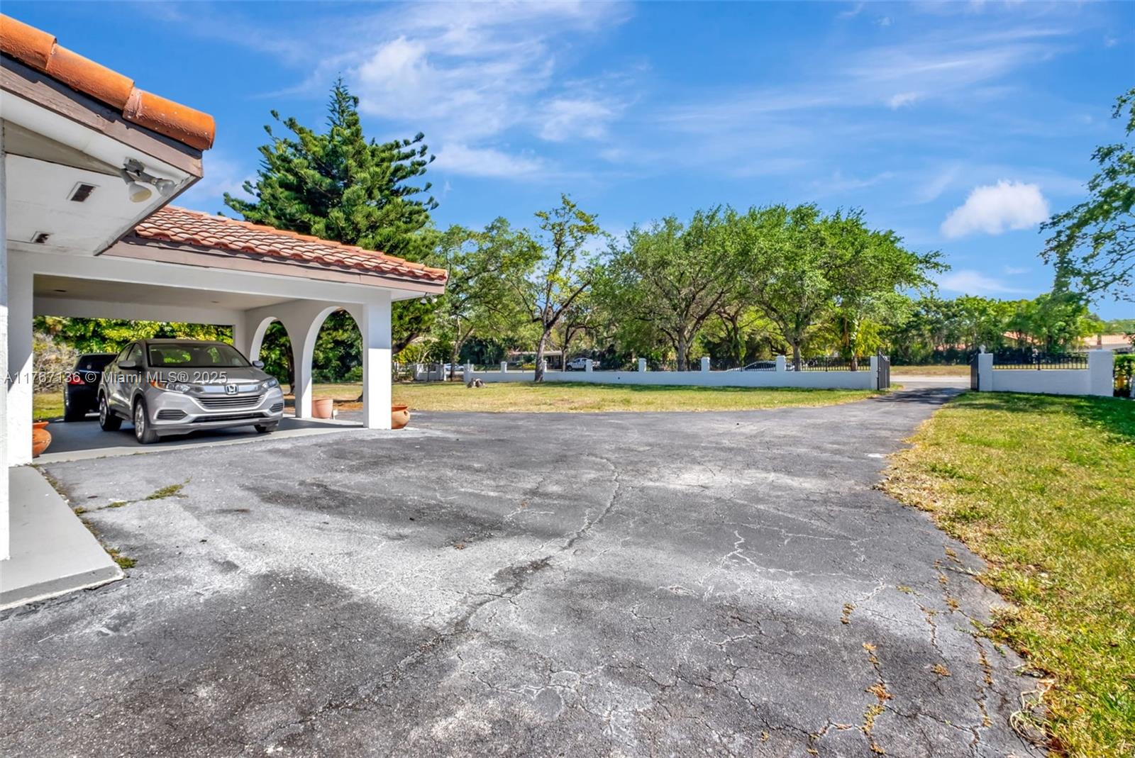 6835 SW 112th St, Pinecrest, Florida image 21