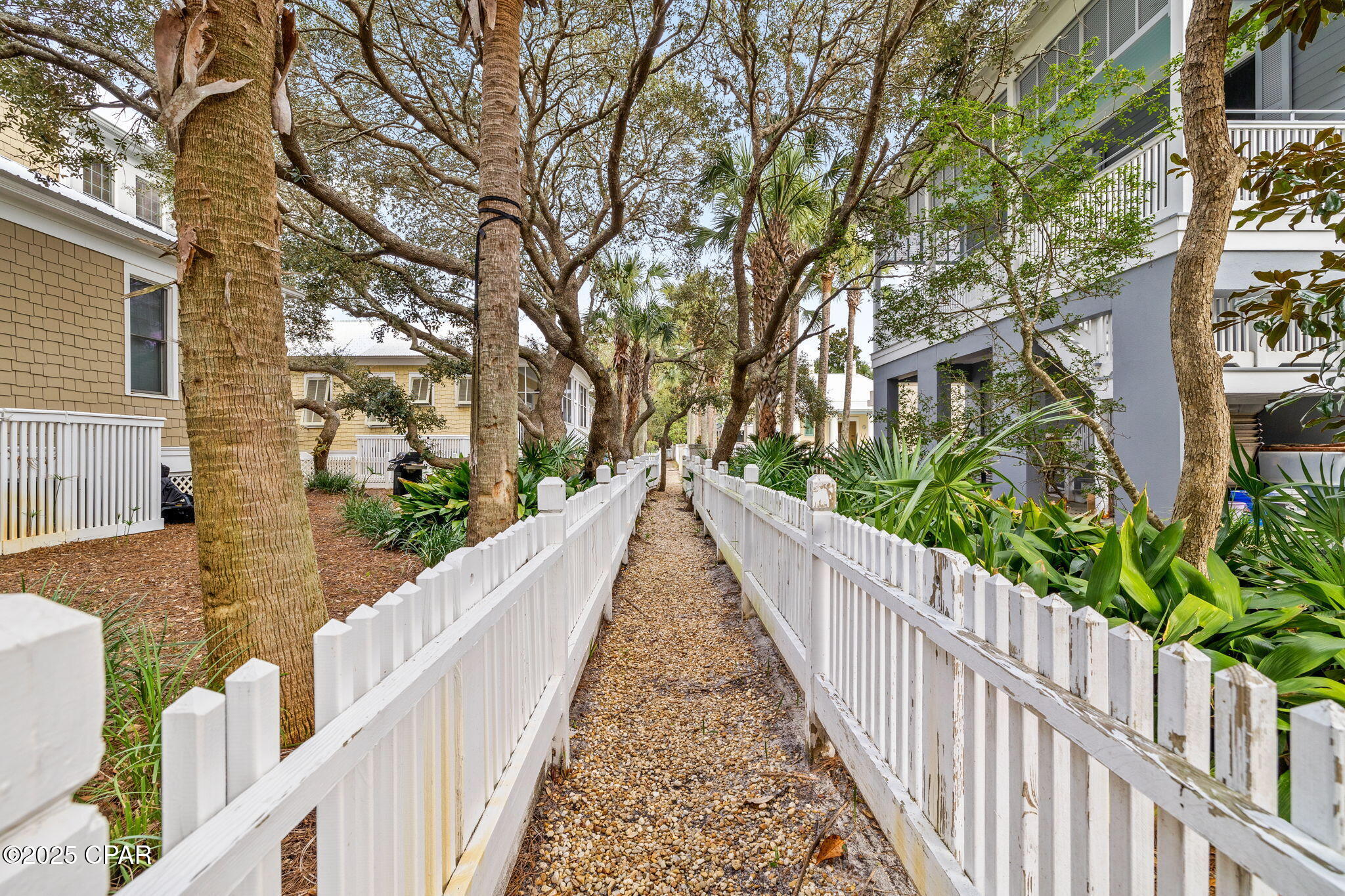 Image 16 For 107 Sarasota Street