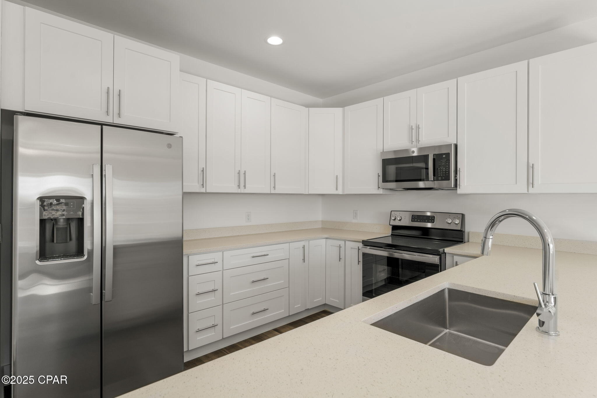 Image 7 For 6989 Patronis Drive