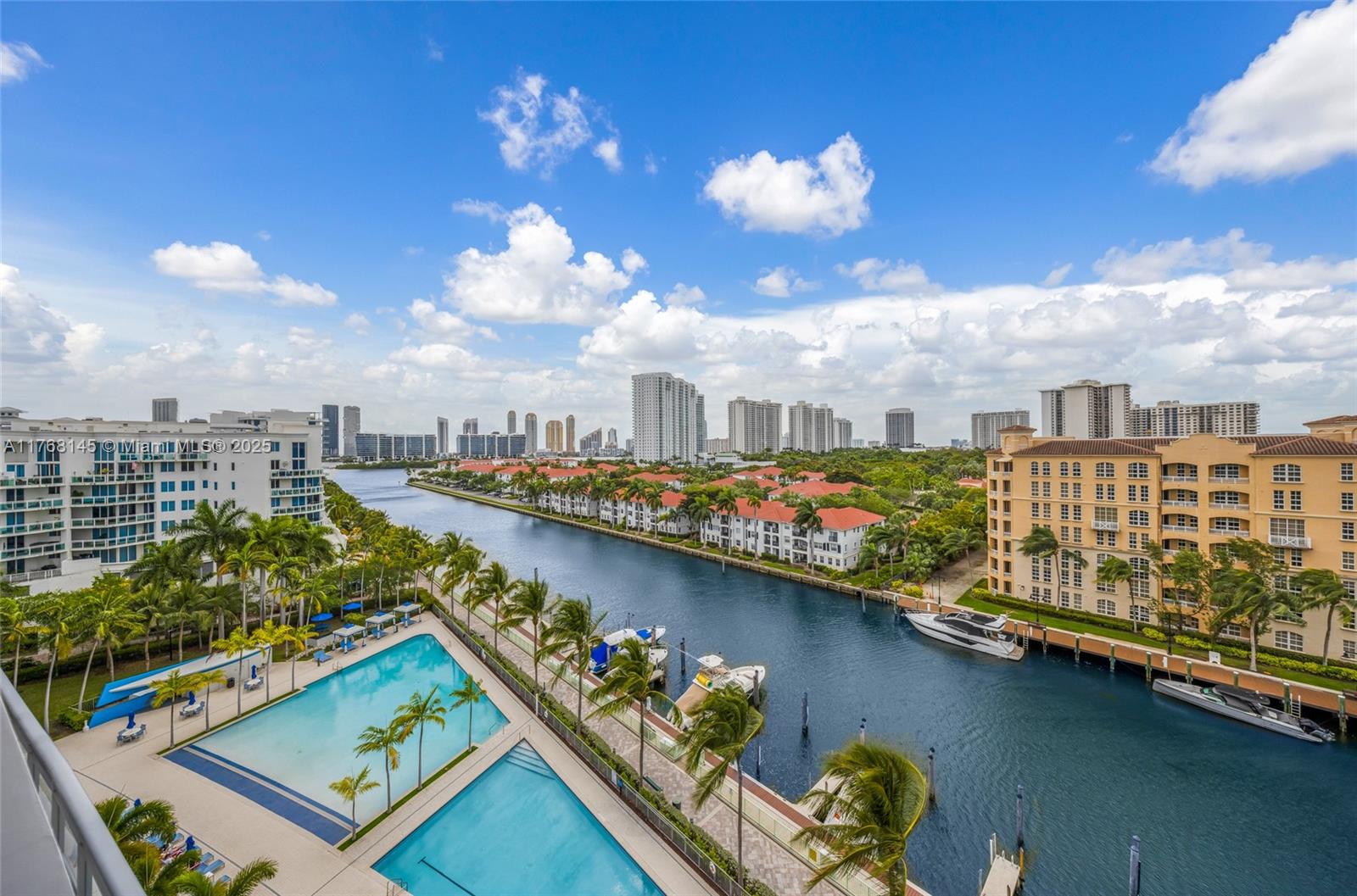 Condo for Sale in Aventura, FL