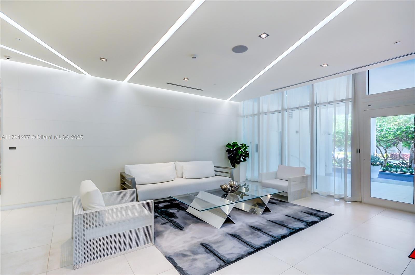 4250 Biscayne Blvd #918, Miami FL 33137