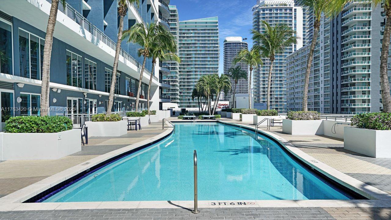 60 SW 13th St #3820, Miami FL 33130
