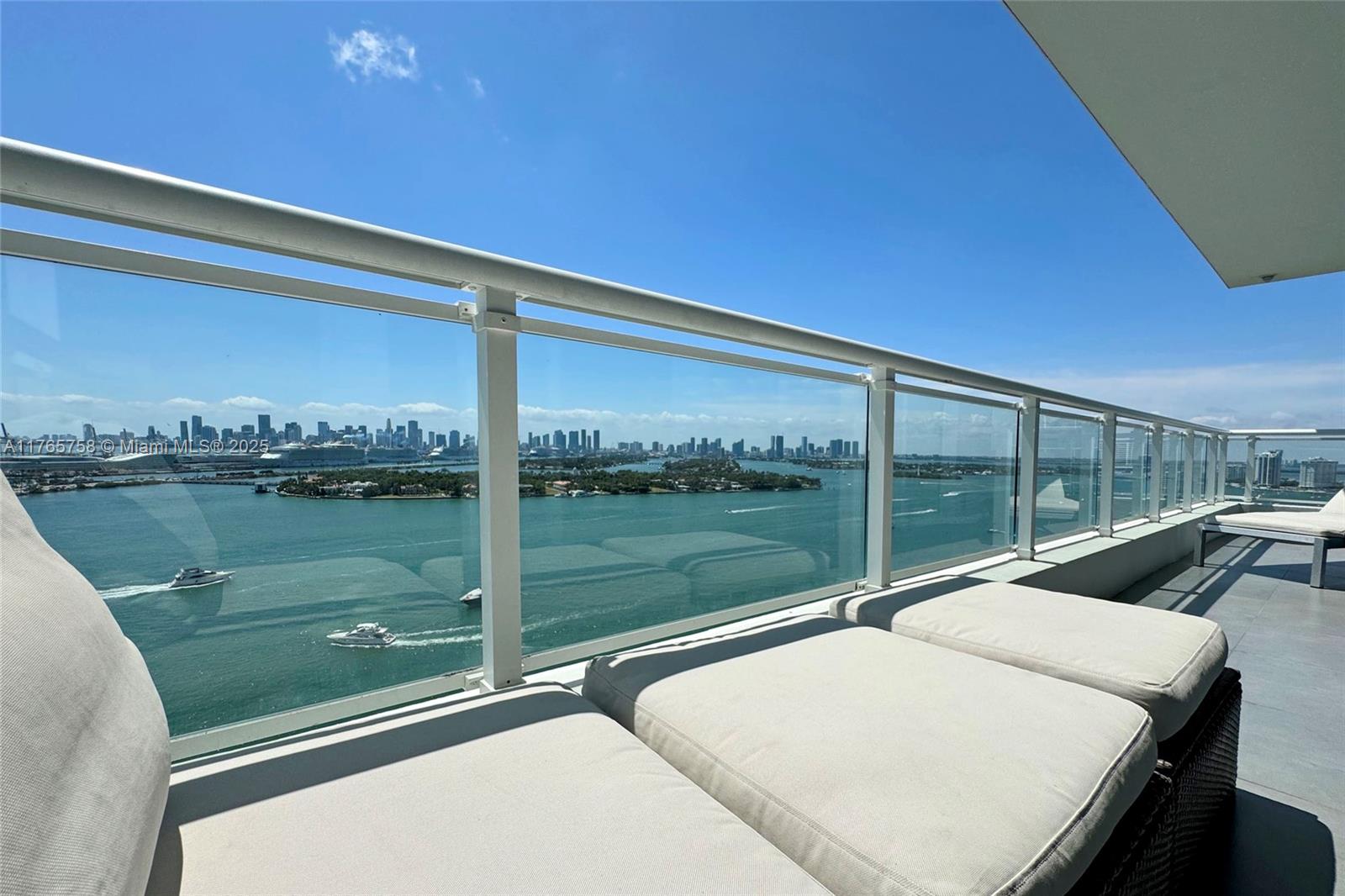 540 West Ave #2114, Miami Beach FL 33139