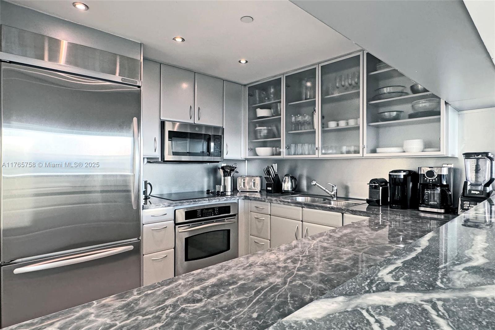 540 West Ave #2114, Miami Beach FL 33139