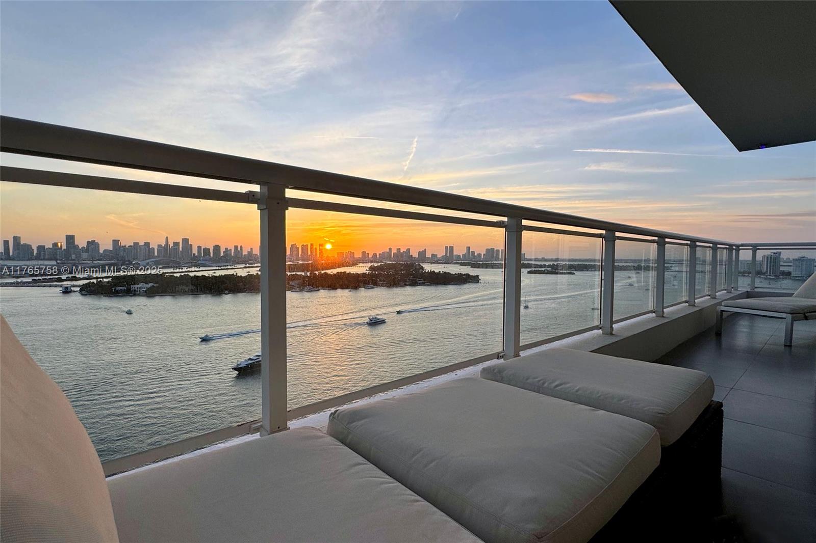 540 West Ave #2114, Miami Beach FL 33139