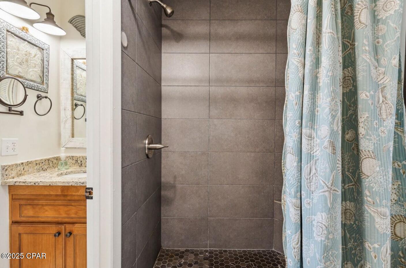Image 15 For 8743 Thomas Drive 225