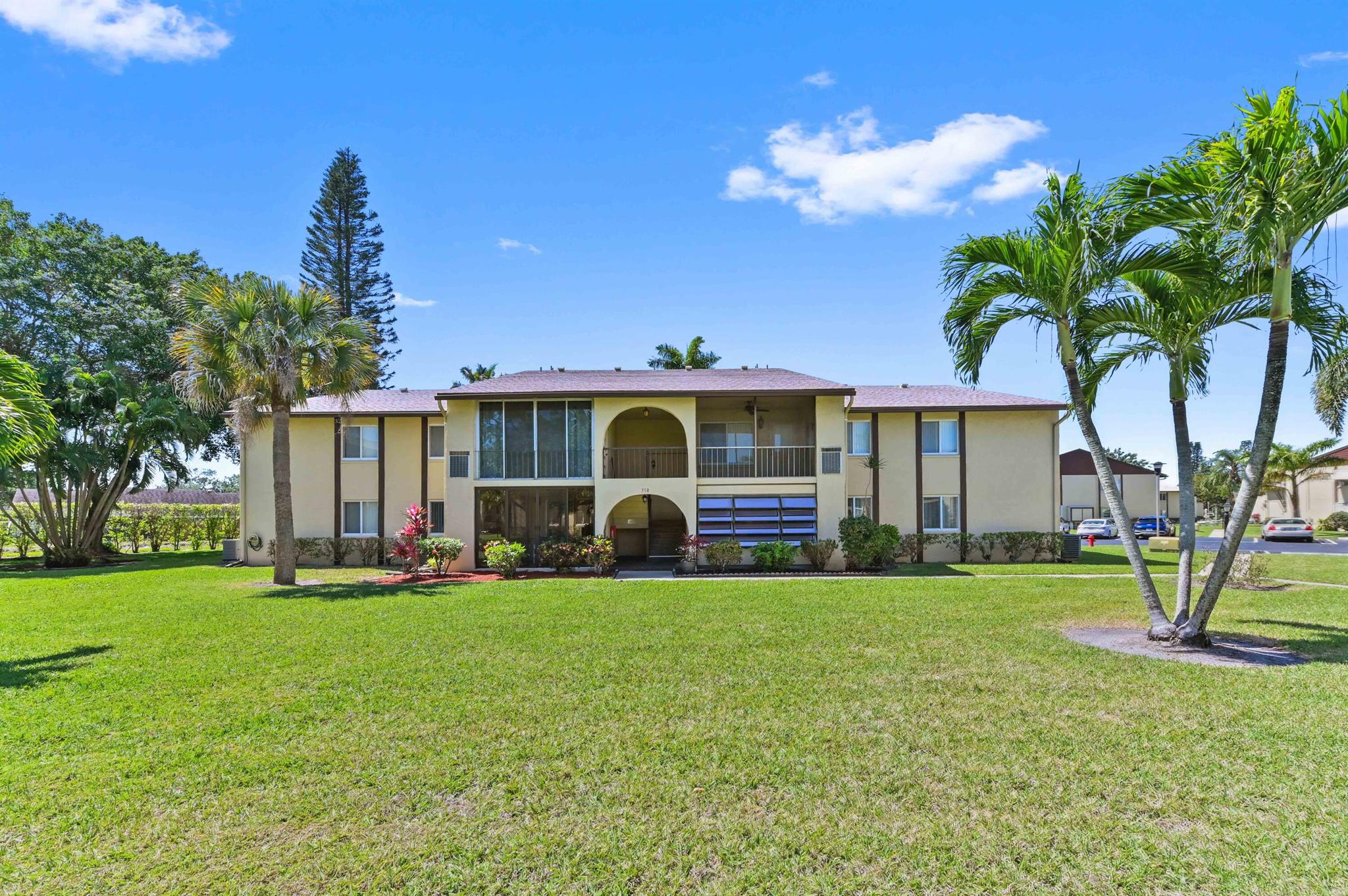 Pine Ridge Condominiums