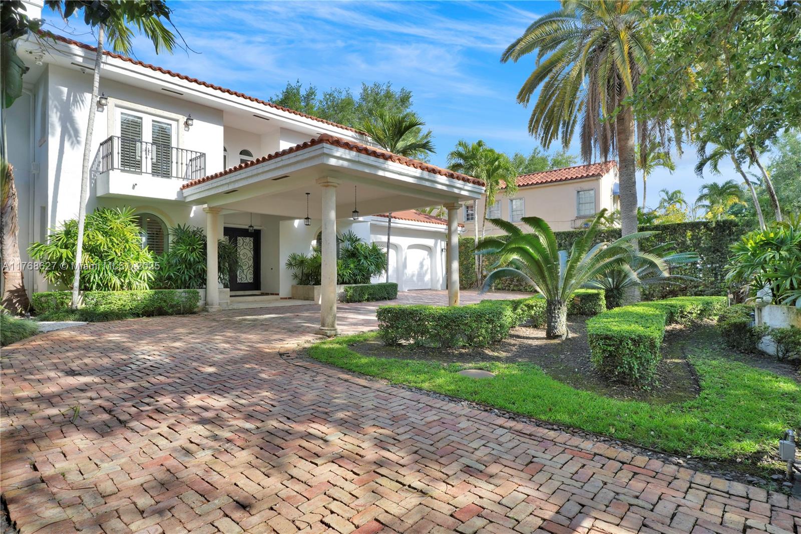 2115  Country Club Prado  For Sale A11768627, FL
