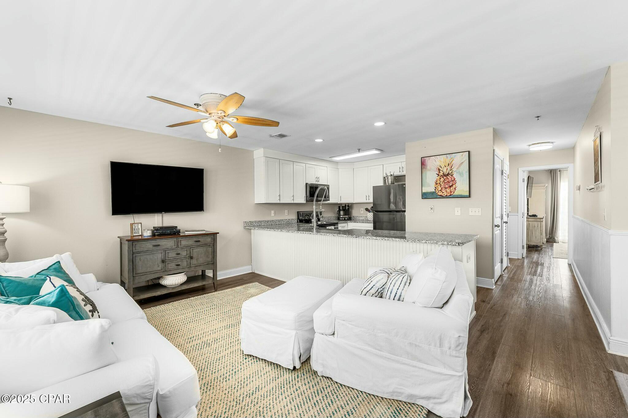 Image 11 For 17690 Front Beach Road D307