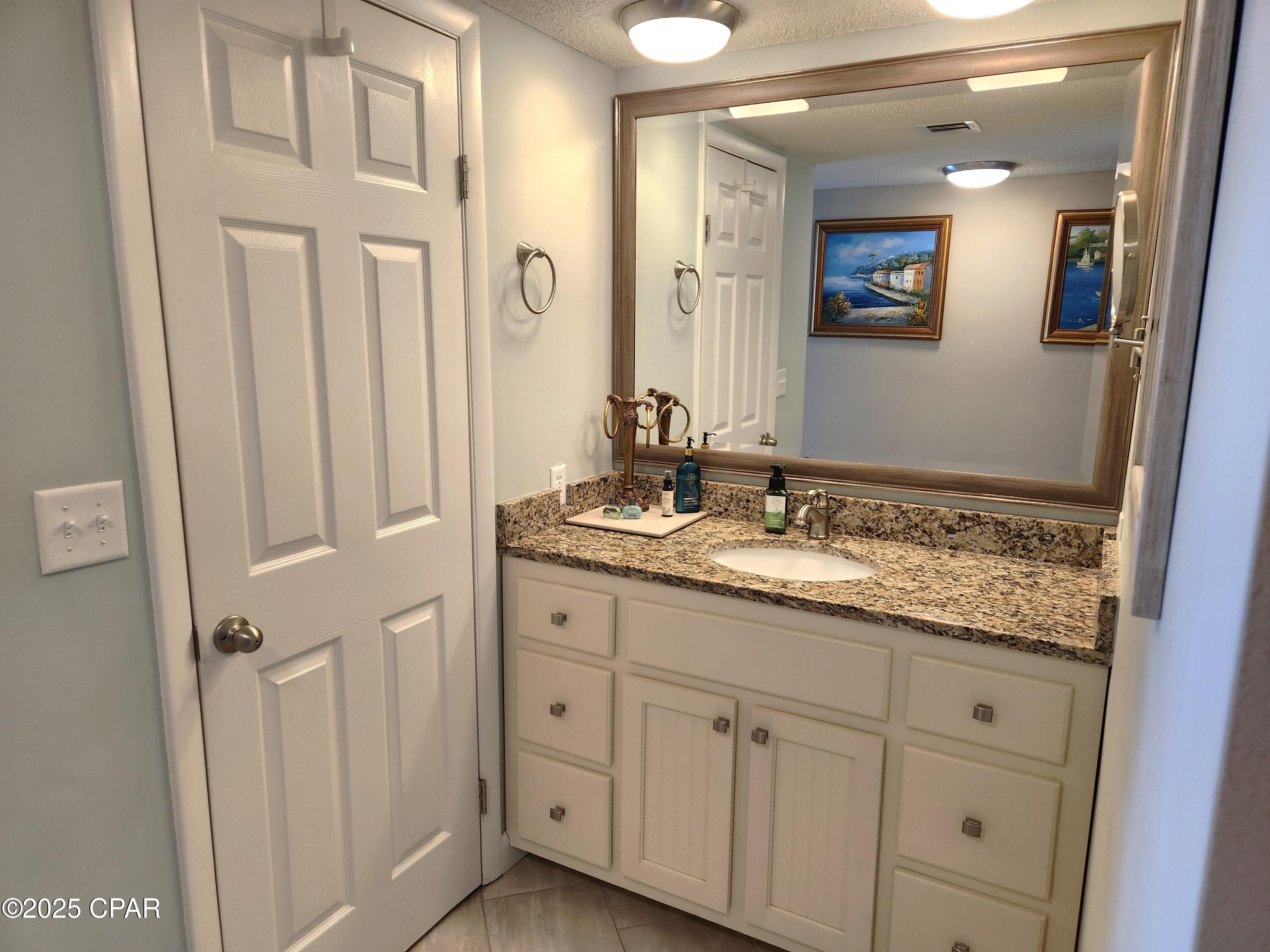 Image 10 For 7205 Thomas Drive E706
