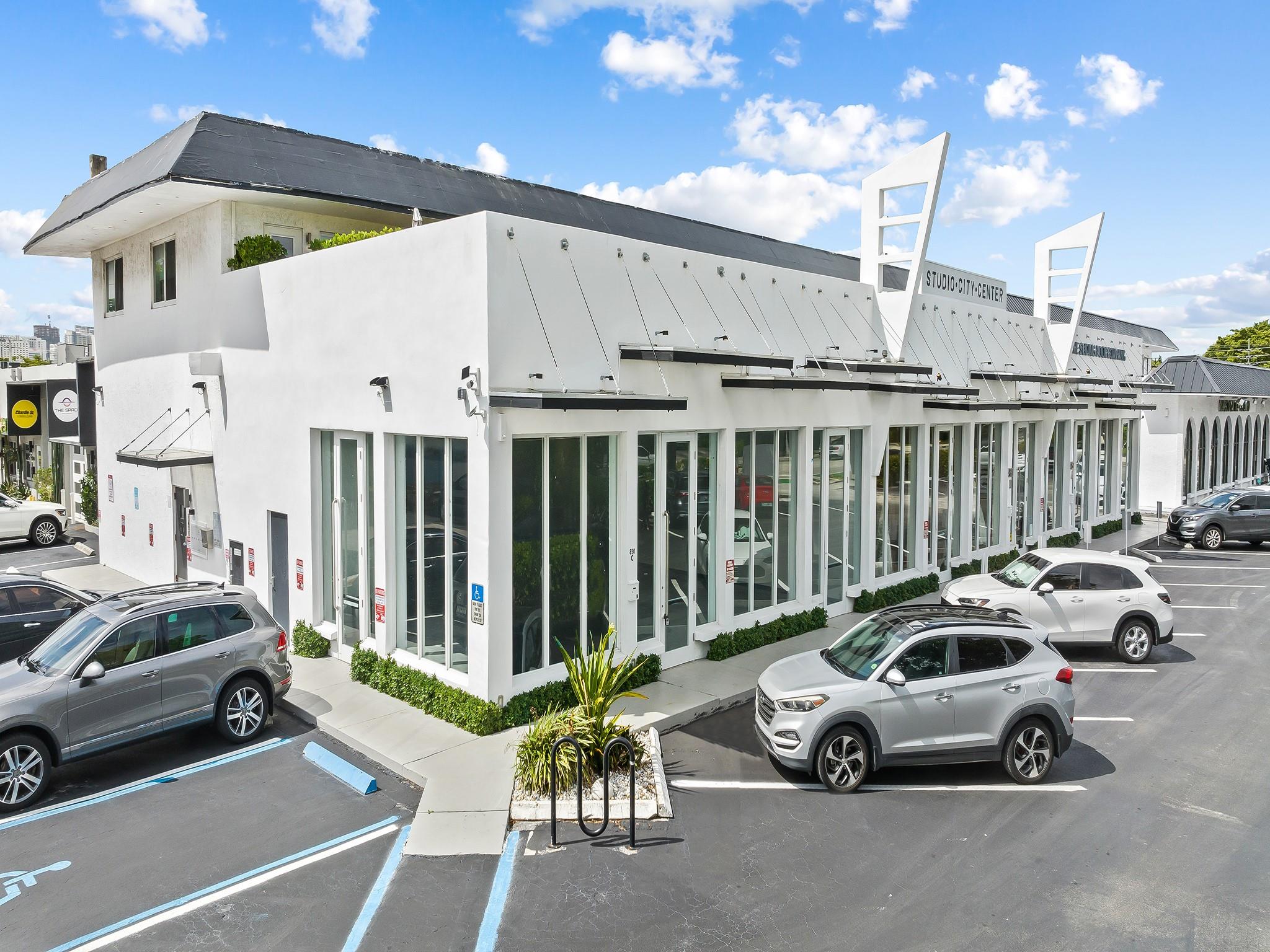 Photo of 850 NE 13th St A-D, Fort Lauderdale, FL 33304