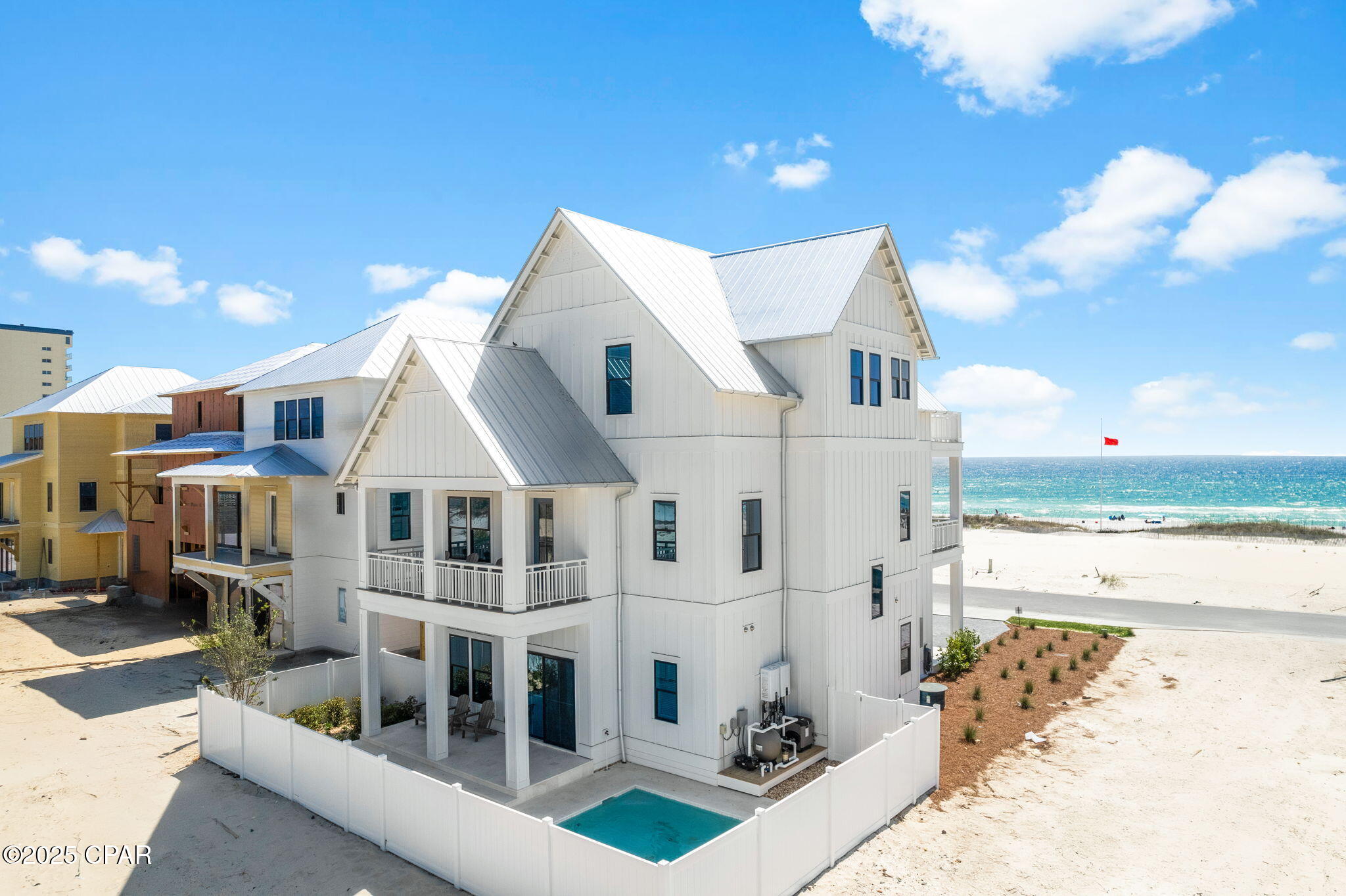 Image 4 For 5948 Gulf Drive