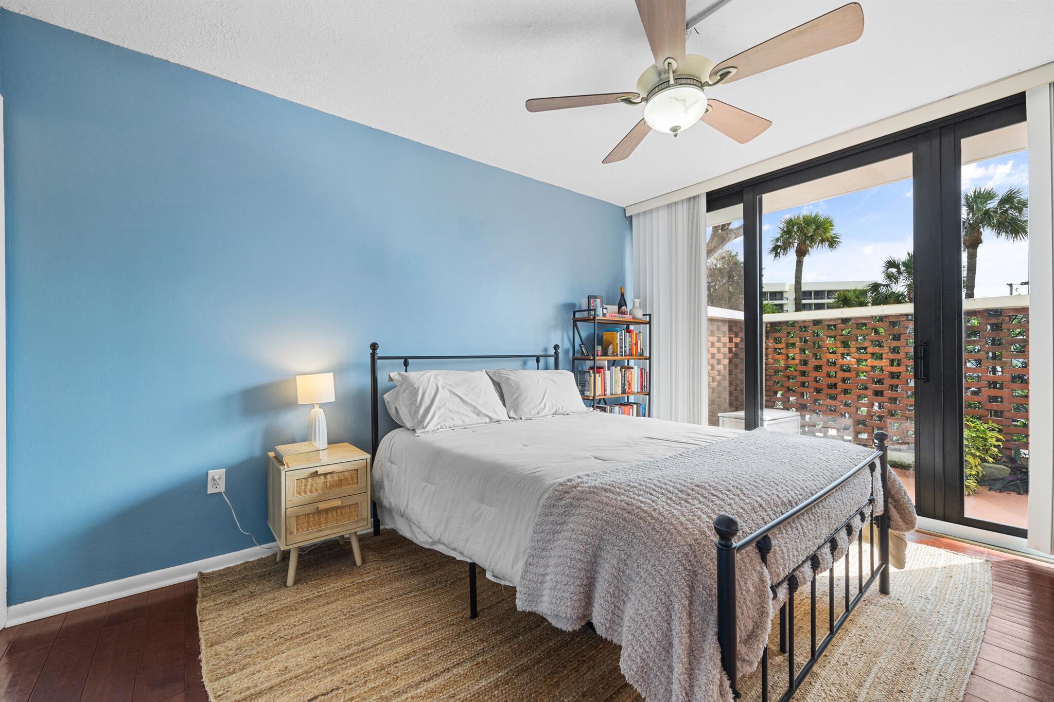 Image to showcase the property located at 225 Beach Road 102
