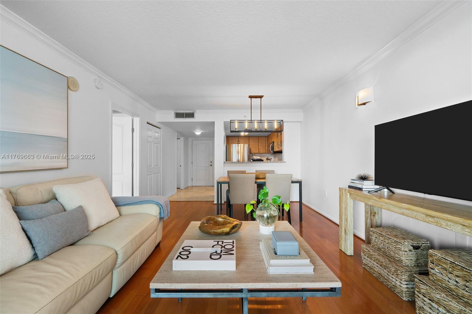 2101 Brickell Ave #1809, Miami FL 33129