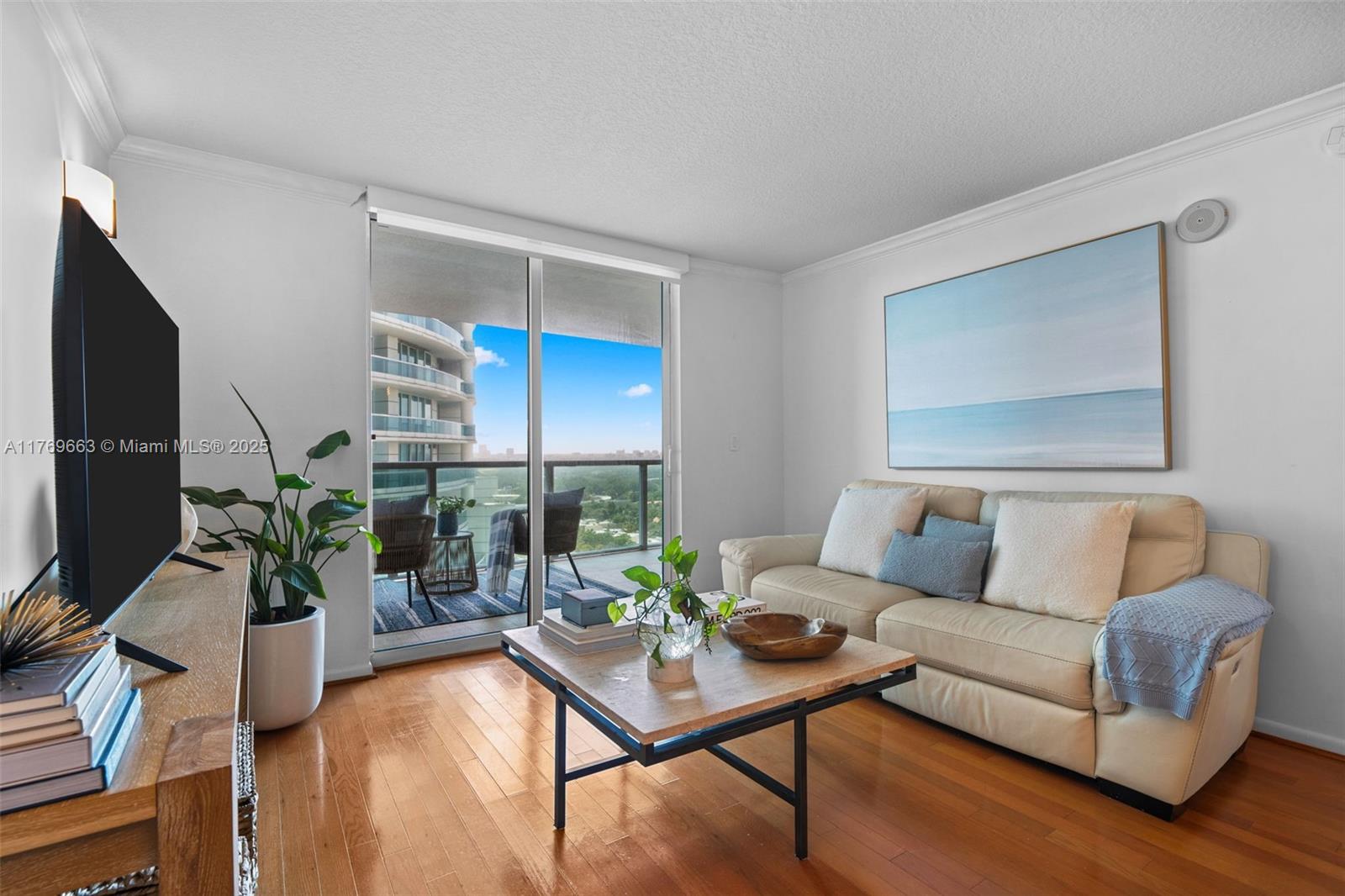 2101 Brickell Ave #1809, Miami FL 33129