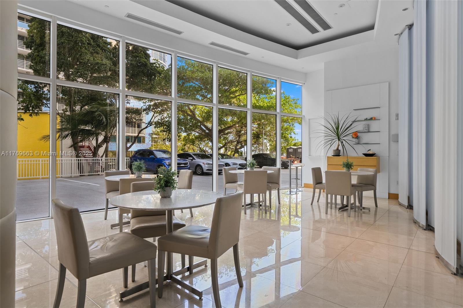 2101 Brickell Ave #1809, Miami FL 33129