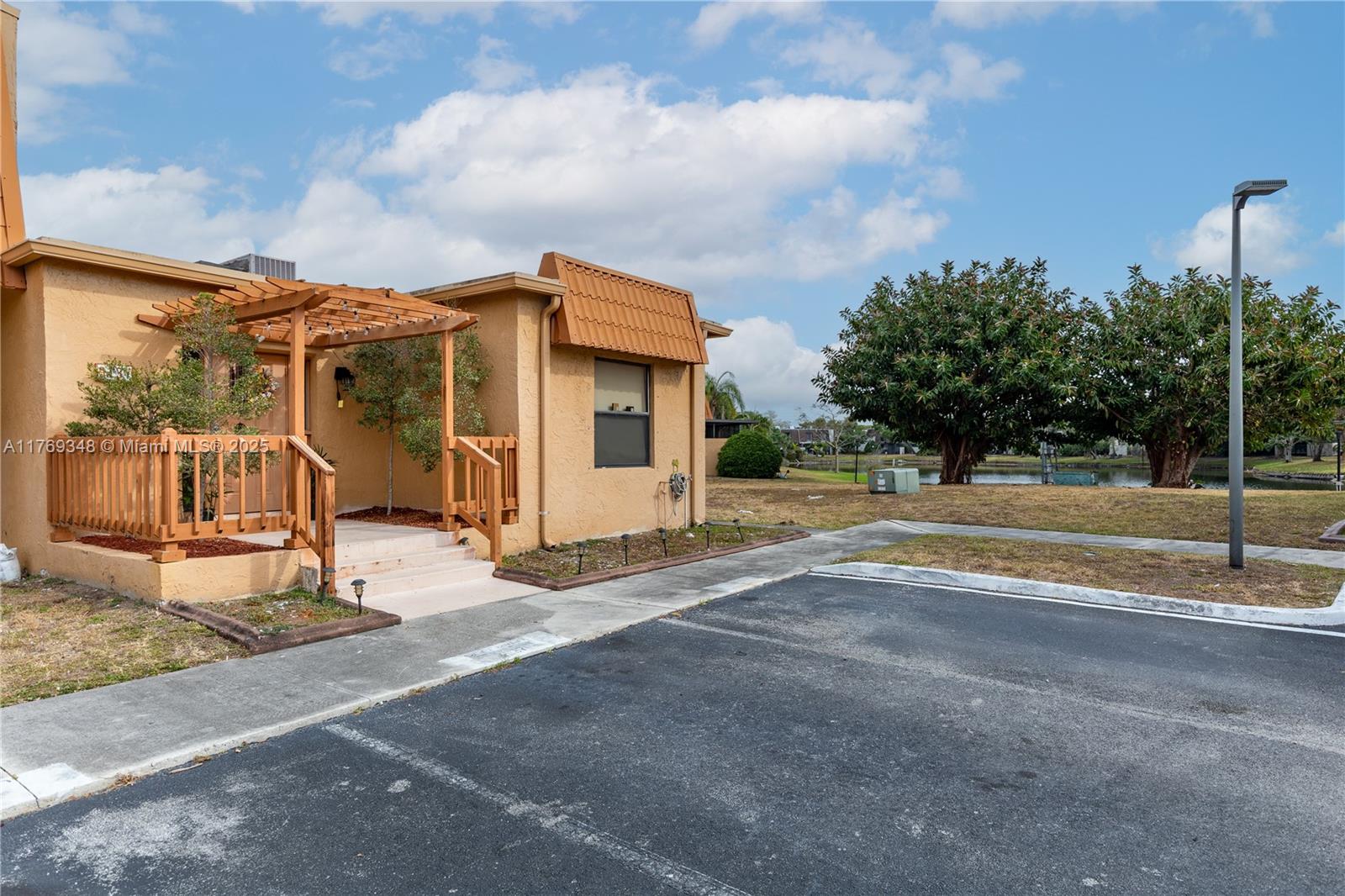 Westview Condominium No T