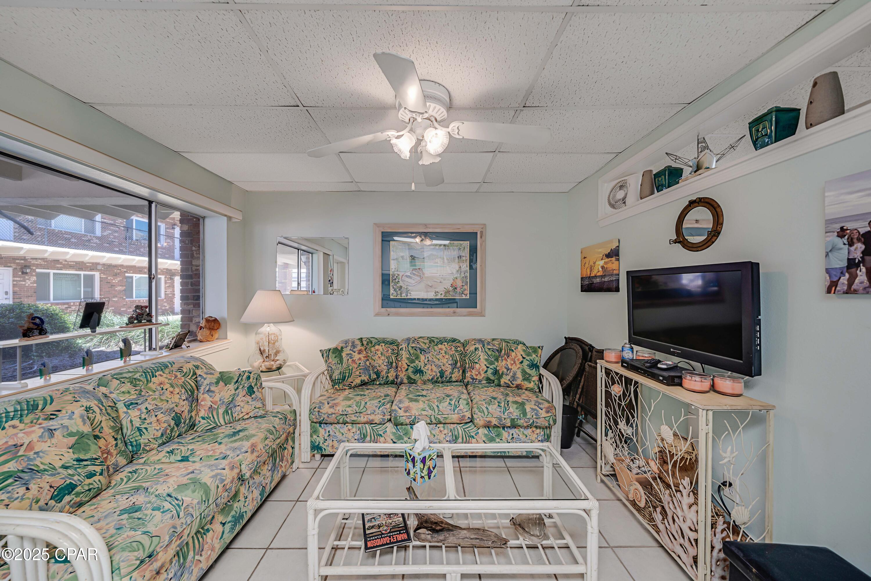Image 6 For 5323 Thomas Drive 25