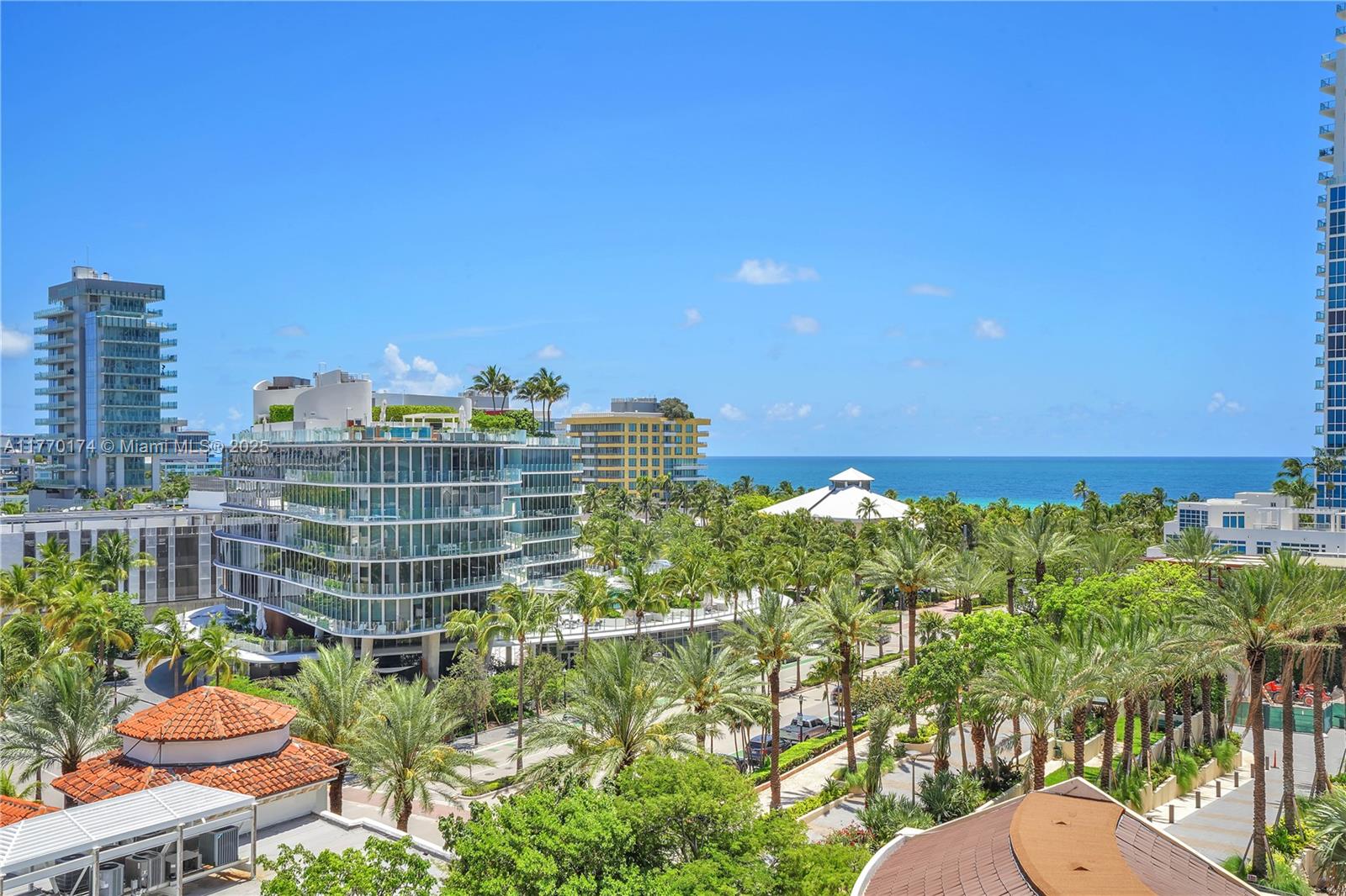 300 S POINTE DR #809, Miami Beach FL 33139