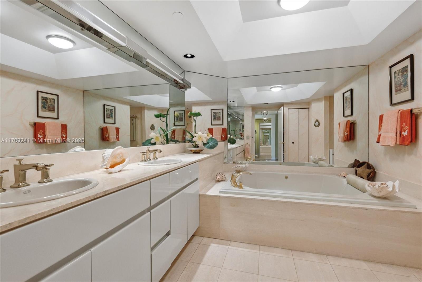 3000 Island Blvd #1902, Aventura FL 33160