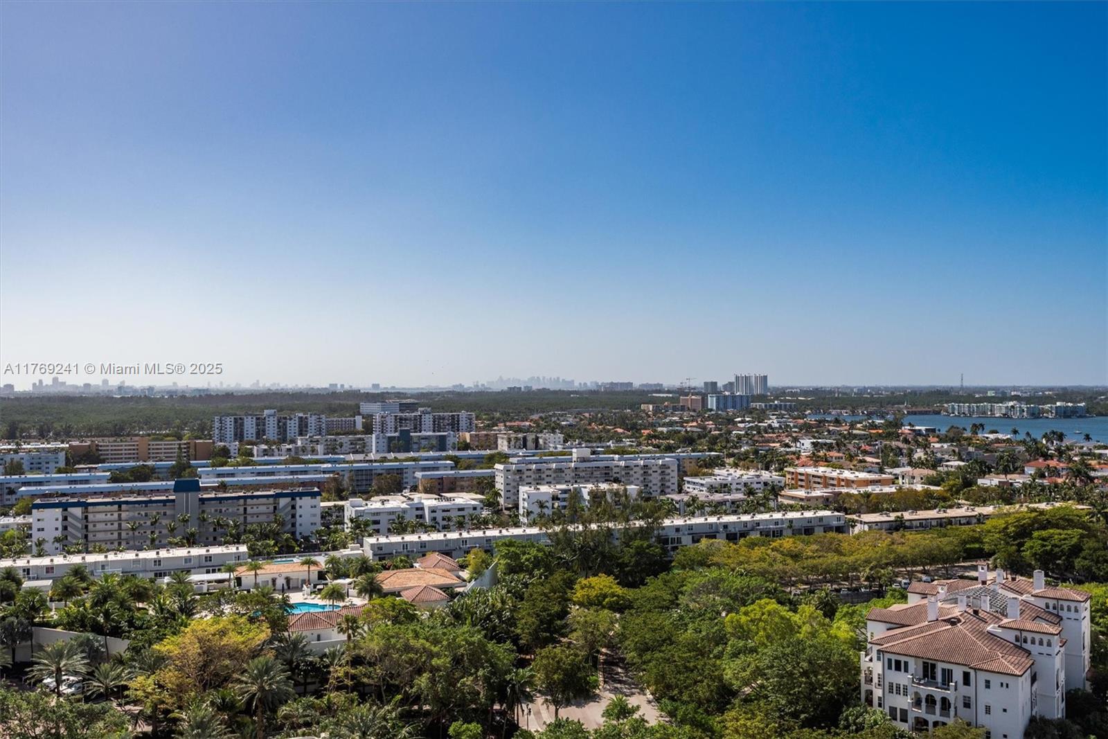 3000 Island Blvd #1902, Aventura FL 33160