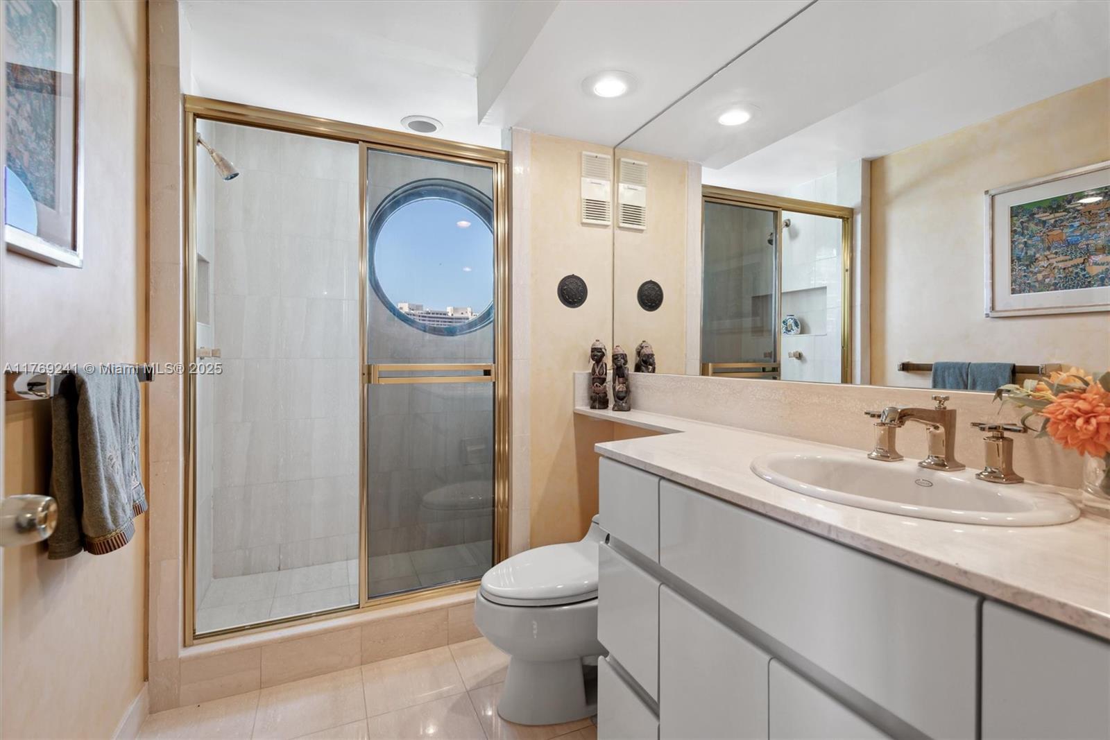 3000 Island Blvd #1902, Aventura FL 33160
