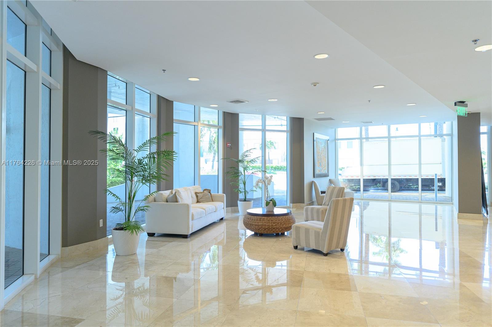 6515 Collins Ave #601, Miami Beach FL 33141