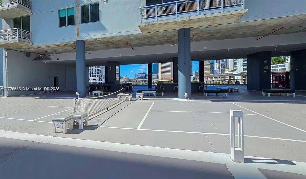 690 SW 1st Ct #1518, Miami FL 33130