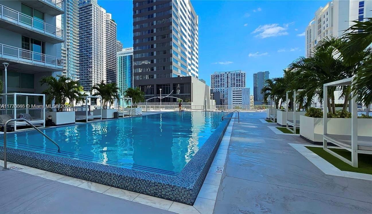 690 SW 1st Ct #1518, Miami FL 33130