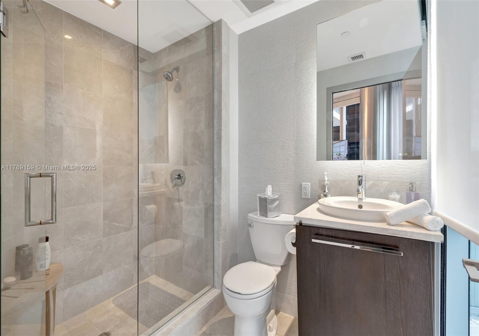 17121 Collins Ave #808, Sunny Isles Beach FL 33160