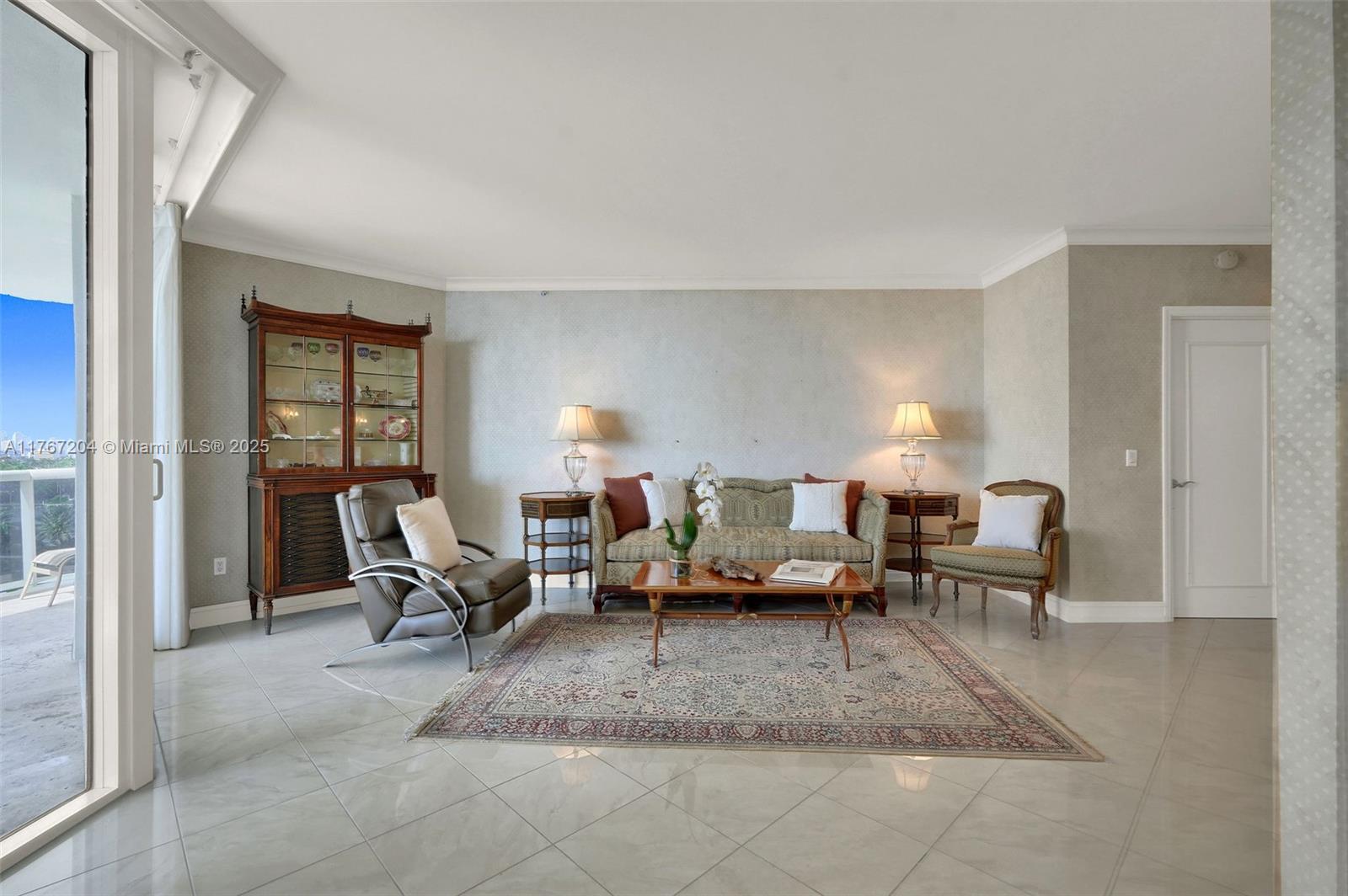 4779 Collins Ave #804, Miami Beach FL 33140