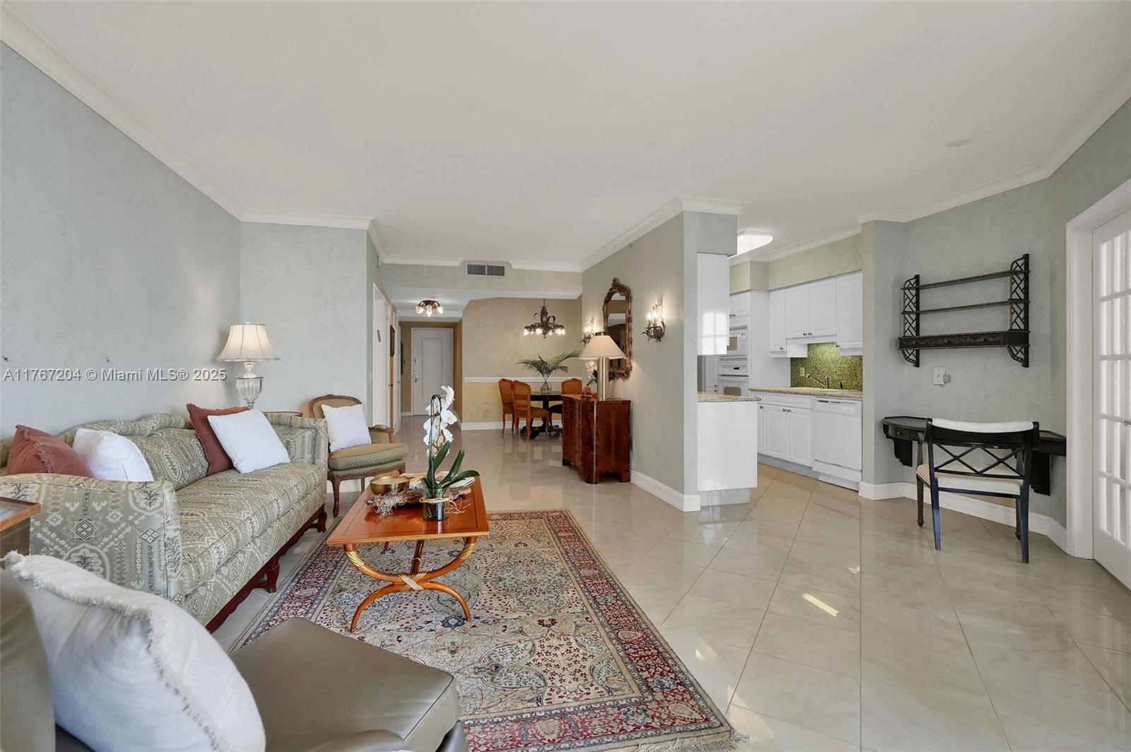 4779 Collins Ave #804, Miami Beach FL 33140