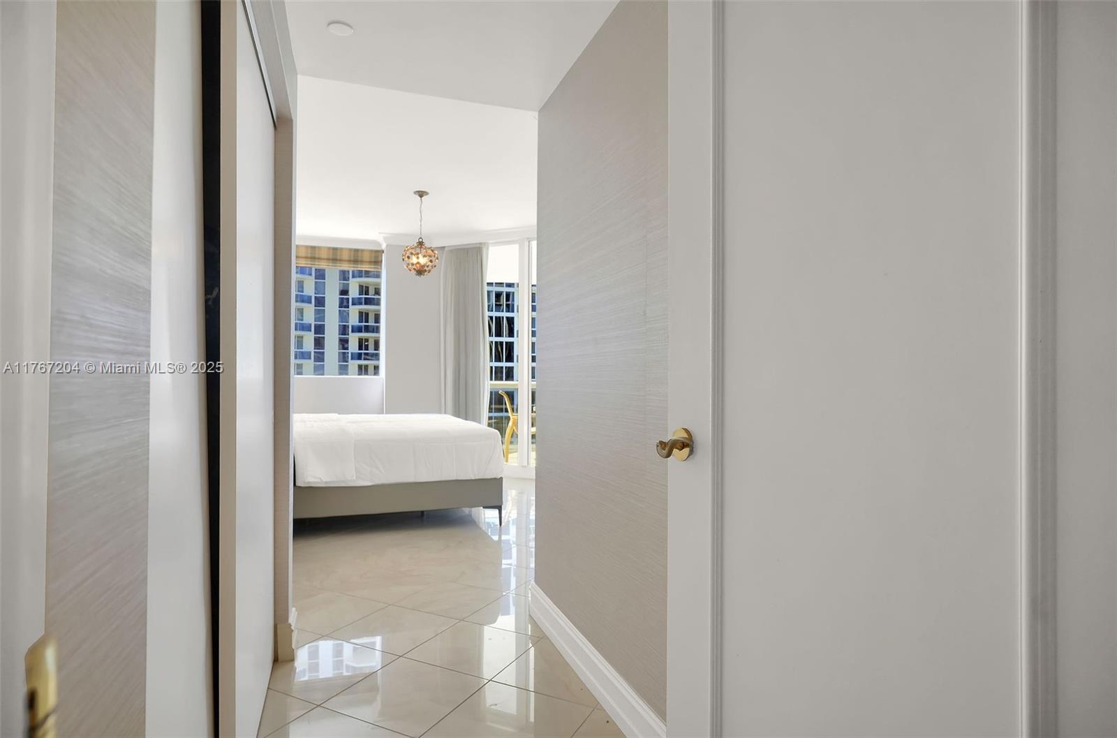 4779 Collins Ave #804, Miami Beach FL 33140