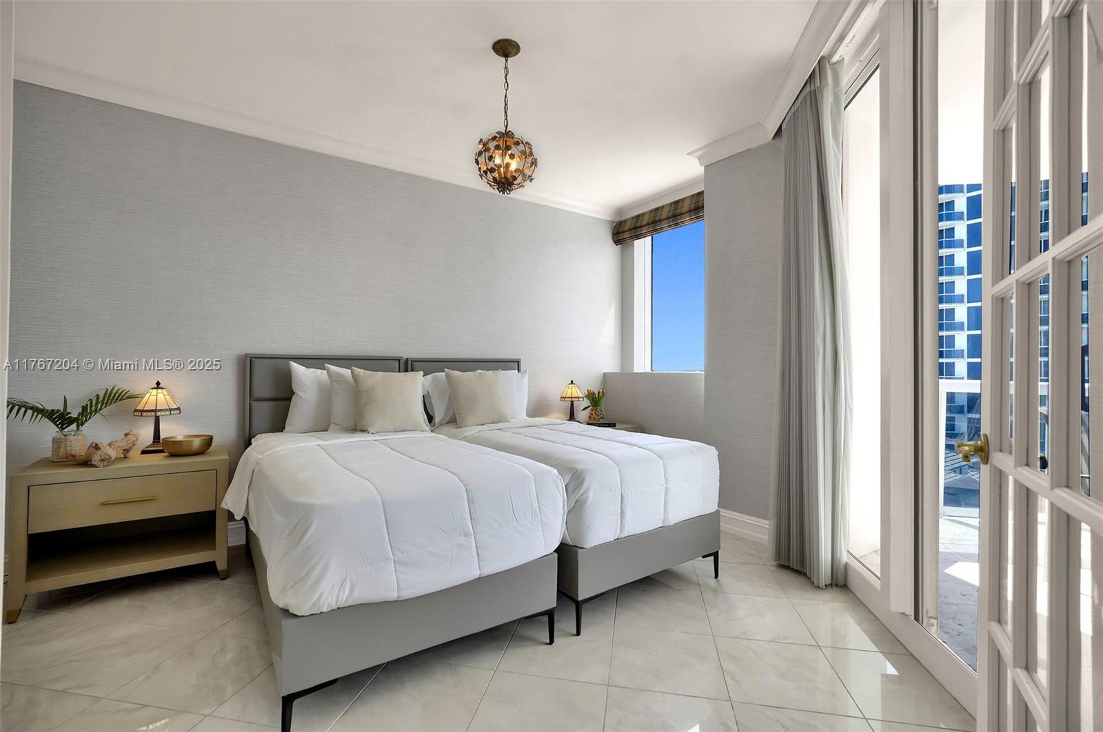4779 Collins Ave #804, Miami Beach FL 33140