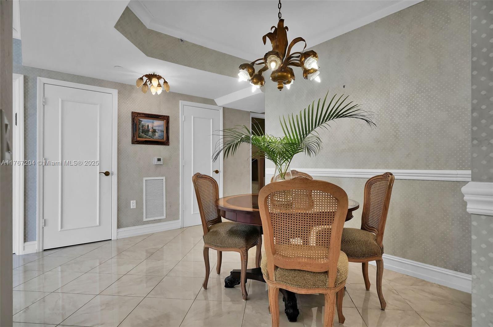 4779 Collins Ave #804, Miami Beach FL 33140