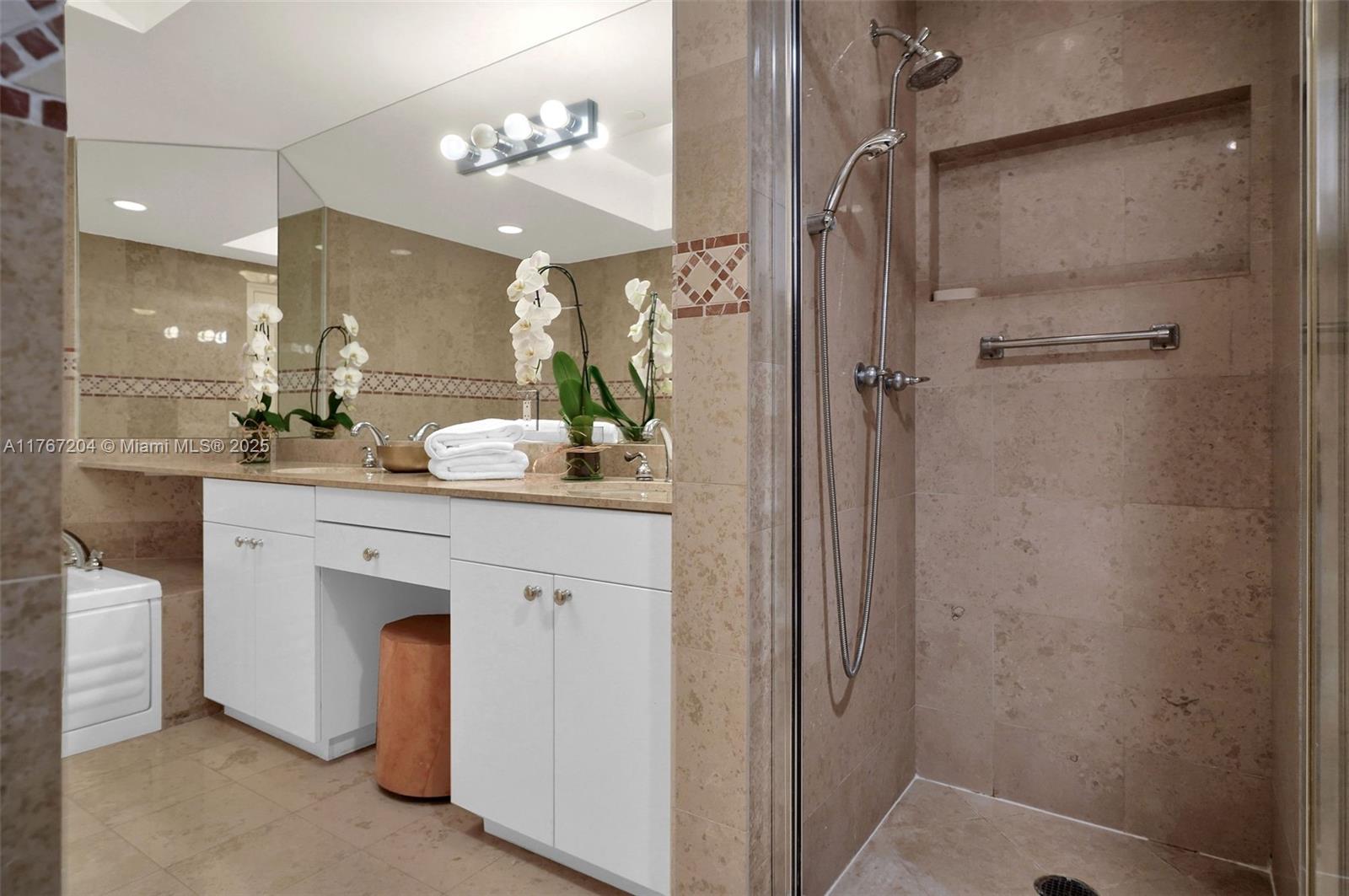 4779 Collins Ave #804, Miami Beach FL 33140