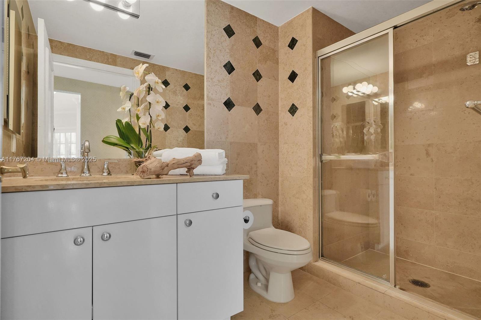 4779 Collins Ave #804, Miami Beach FL 33140