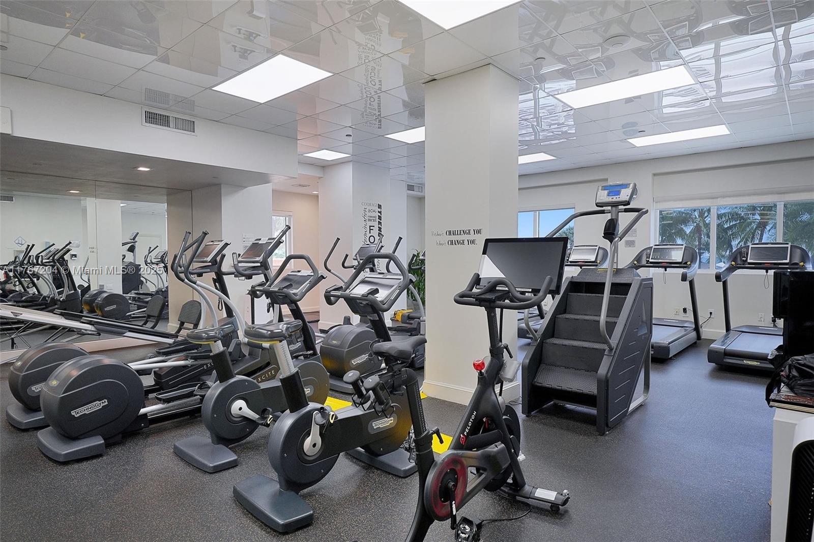 4779 Collins Ave #804, Miami Beach FL 33140