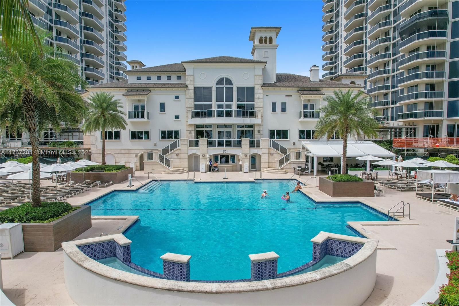 4779 Collins Ave #804, Miami Beach FL 33140