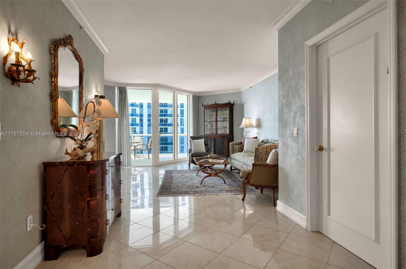 4779 Collins Ave #804, Miami Beach FL 33140