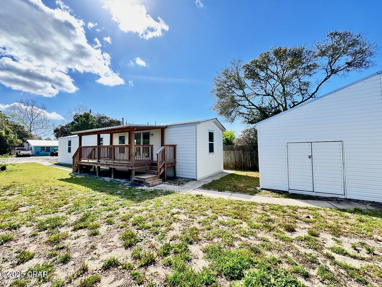 Image 10 For 325 Hibiscus Drive