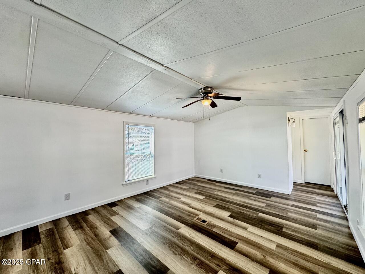 Image 20 For 325 Hibiscus Drive