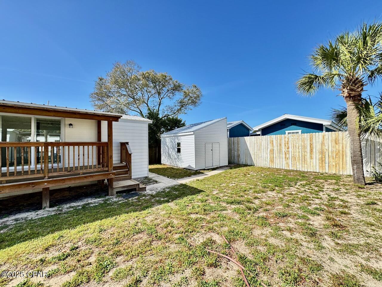 Image 33 For 325 Hibiscus Drive